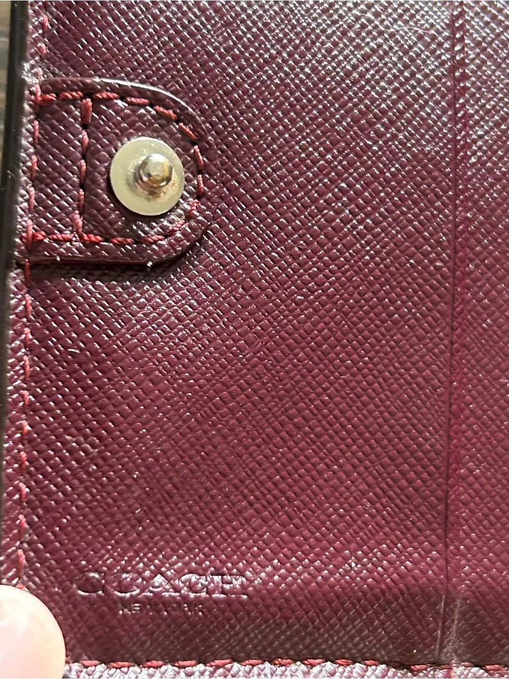 Coach Darcy Bow Saffiano Leather Wallet Burgandy GREAT CONDITION